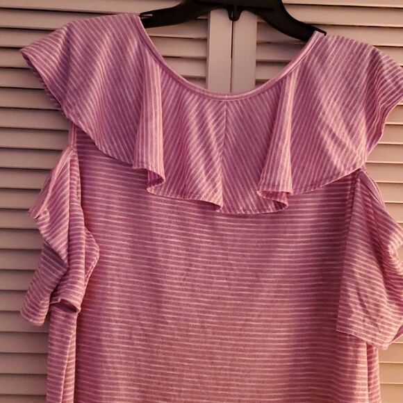 LANE BRYANT pink stripe cold shoulder top - Picture 3 of 7